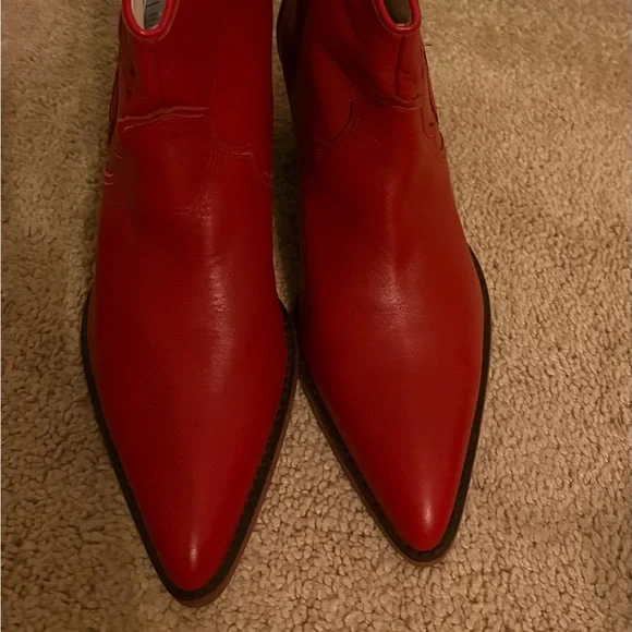 NWT ZARA Red Western Cowboy Embroidered Leather Ankle Boots | Size US 9 - Picture 2 of 5